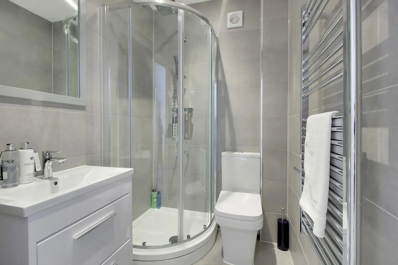 Brighton'S Best Big House - Sleeps 12 To 18 Guests - 5 Bedrooms 0*, Brighton United Kingdom